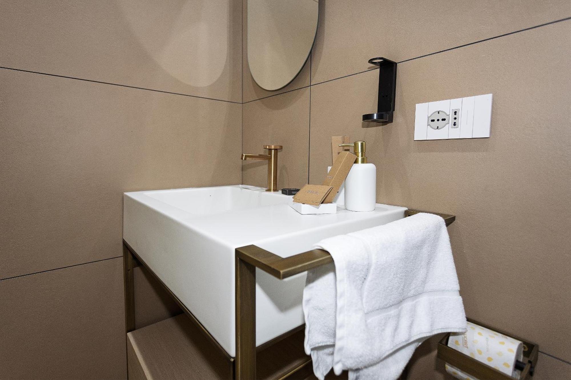 Luxury Apartment-Corso Malta By Alux38 Nápoles Exterior foto